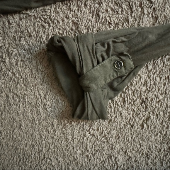 Women’s me & u top - Picture 2 of 7